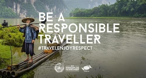 ​  Thông điệp “Hãy là du khách có trách nhiệm” do UNWTO phát động